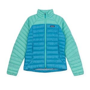 NWT Patagonia Women’s Down Sweater Jacket size women’s medium - blue green